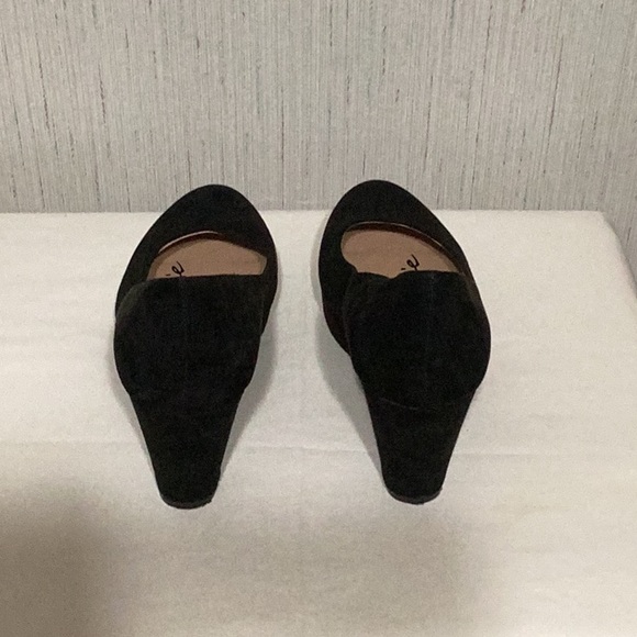 American rag black wedges, size 7 in women. - Picture 4 of 7